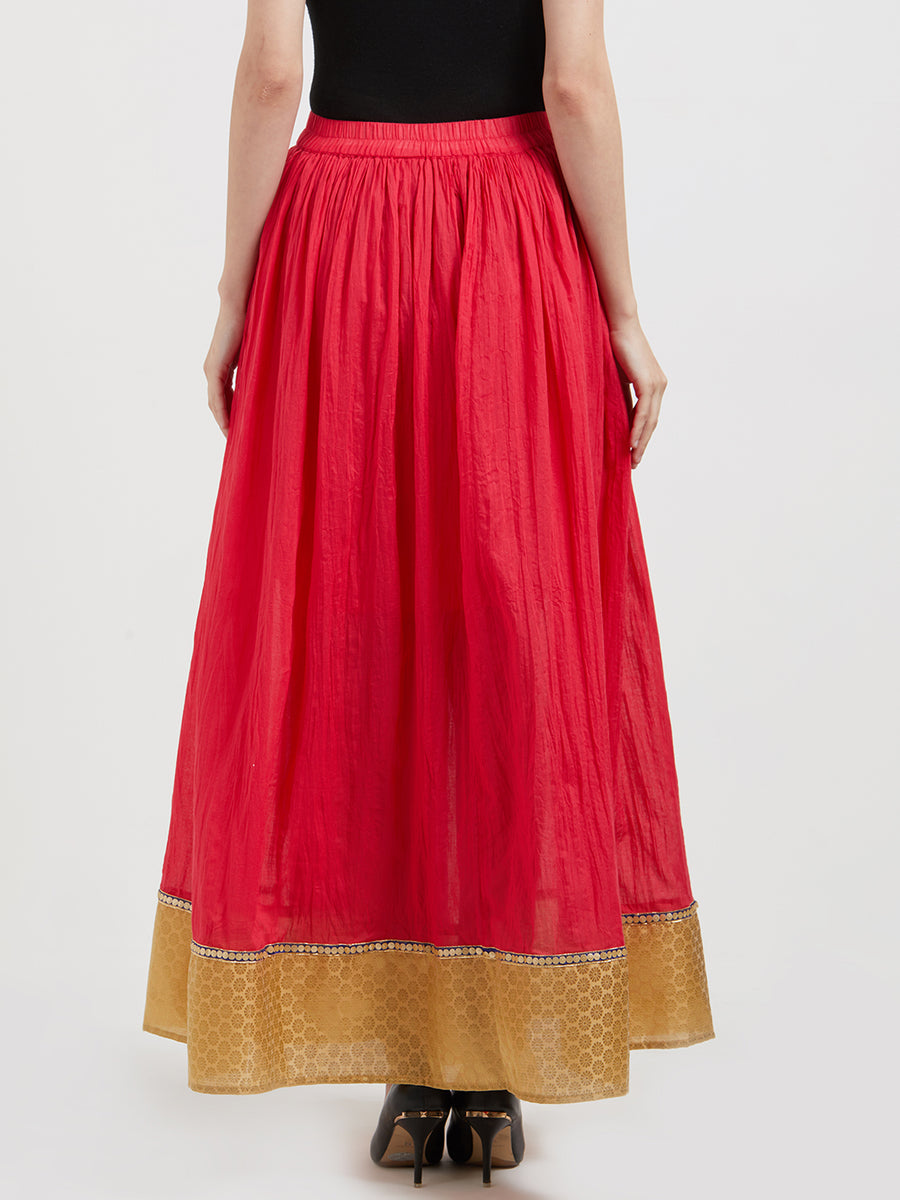 Long skirt shop with golden border