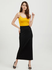 Black Solid Fitted Skirt