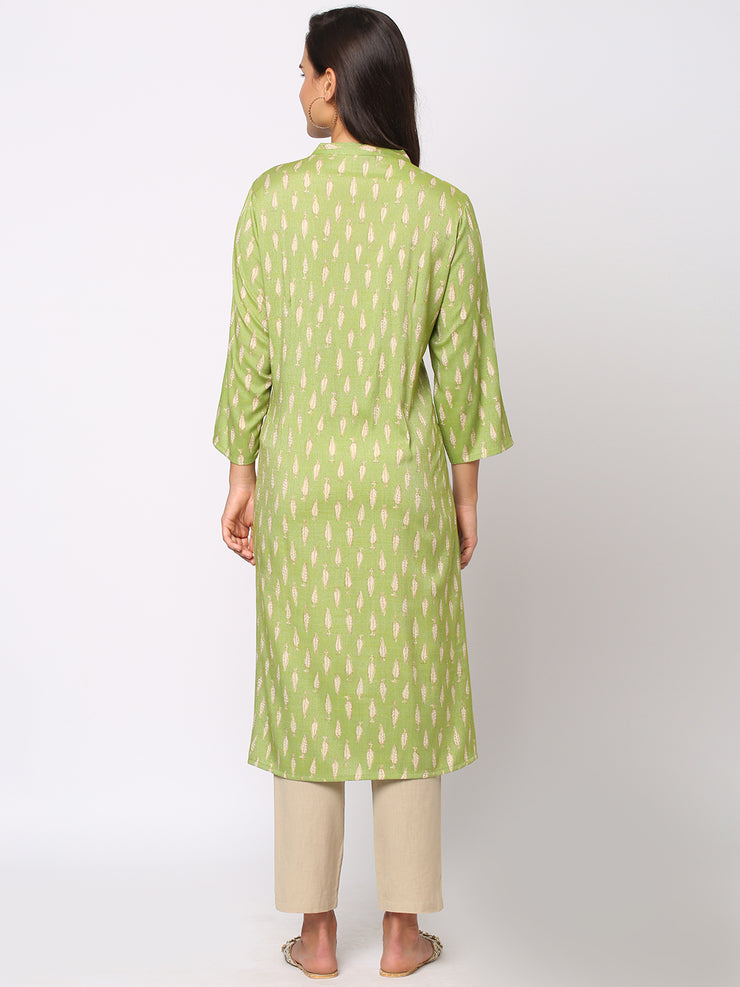 Green Radiance- A Refreshing Twist on Traditional Wear